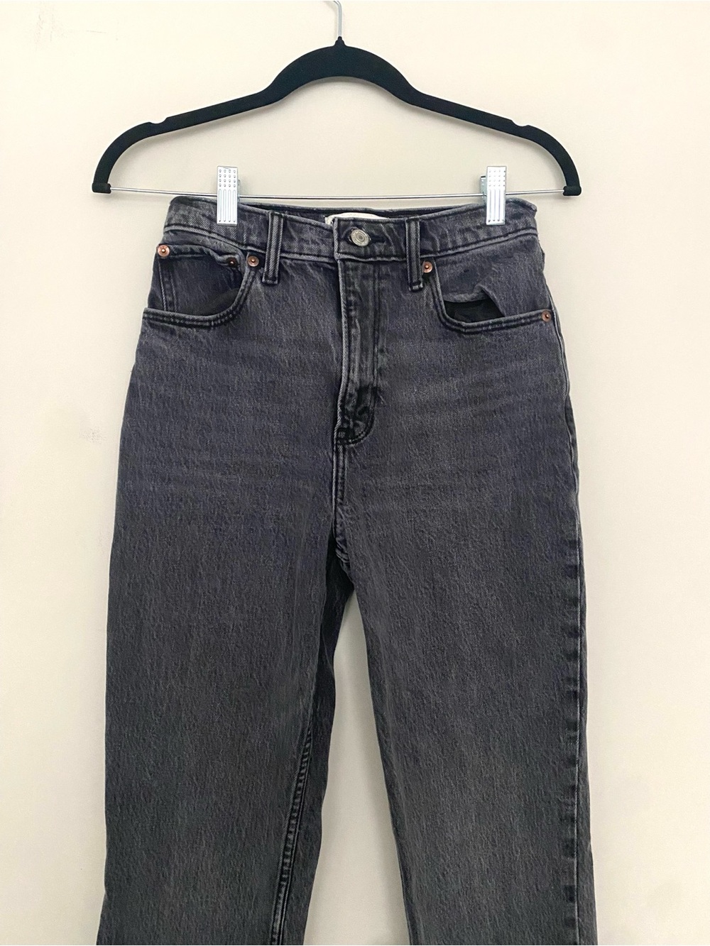 Abercrombie & Fitch 90’s Straight Ultra High Rise Curve Love Jeans Black 4 SHORT - Picture 5 of 7